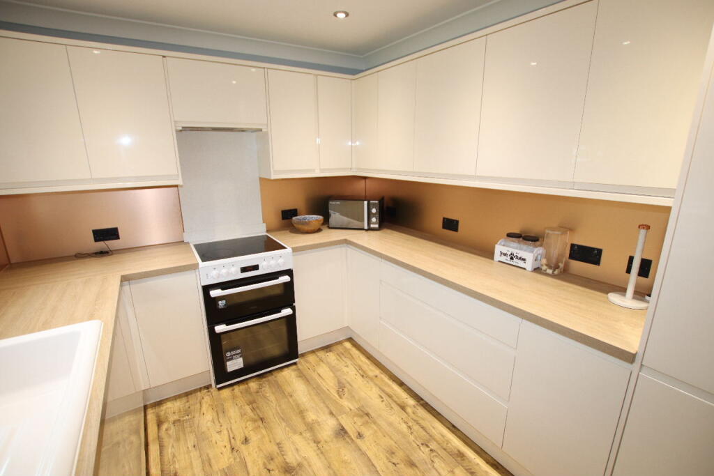 London Road, Clacton on Sea, CO15 photo 4