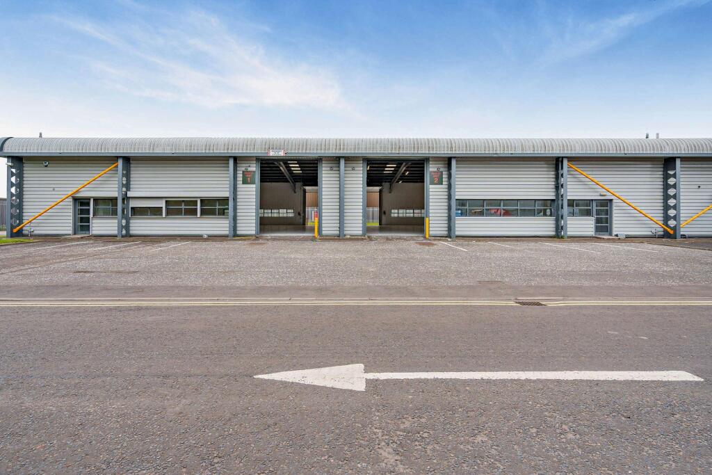 8652995exterior09800.jpg