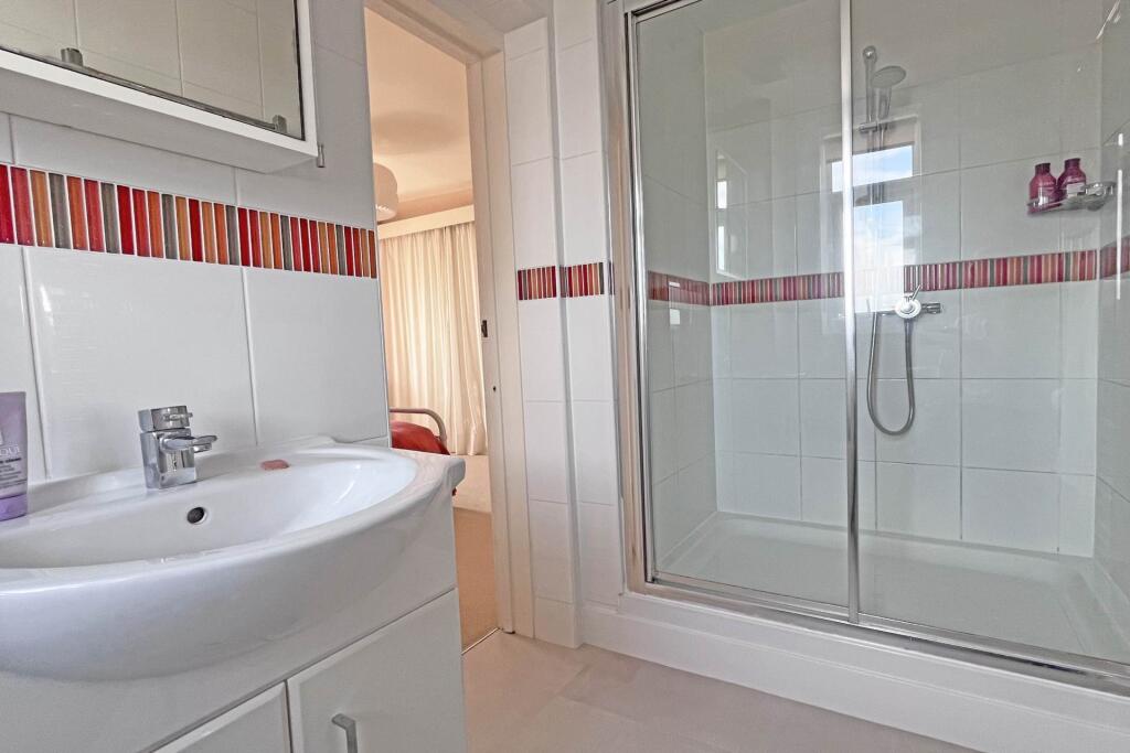 Apartment in Eastbourne, East Sussex - View 4