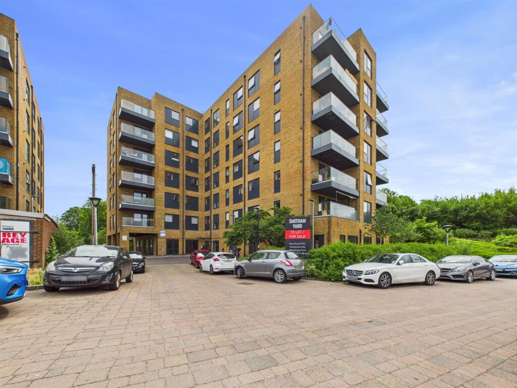 Main image of property: Leaden Hill, Coulsdon