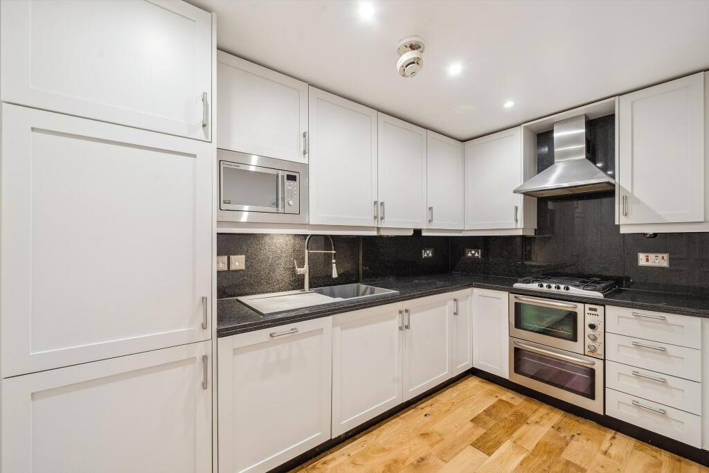 Apartment in London - View 3