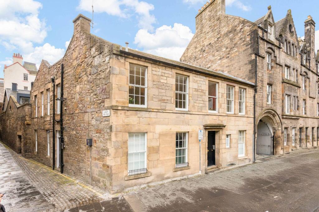 Main image of property: 6/2 King's Stables Road, Old Town, Edinburgh, EH1 2JY