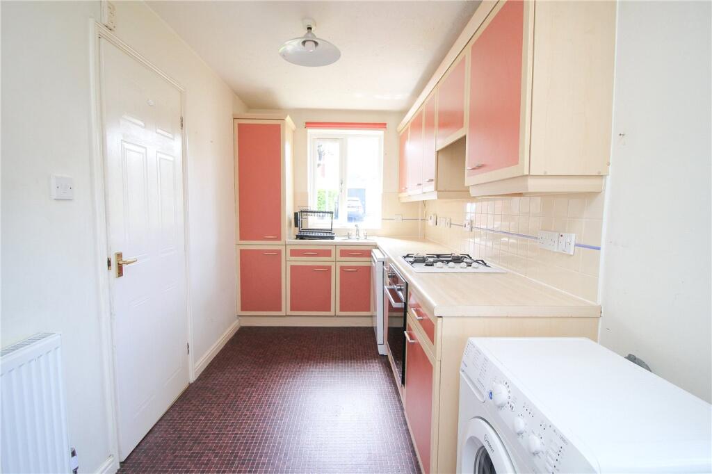 House in Southend-on-Sea, Essex - View 6