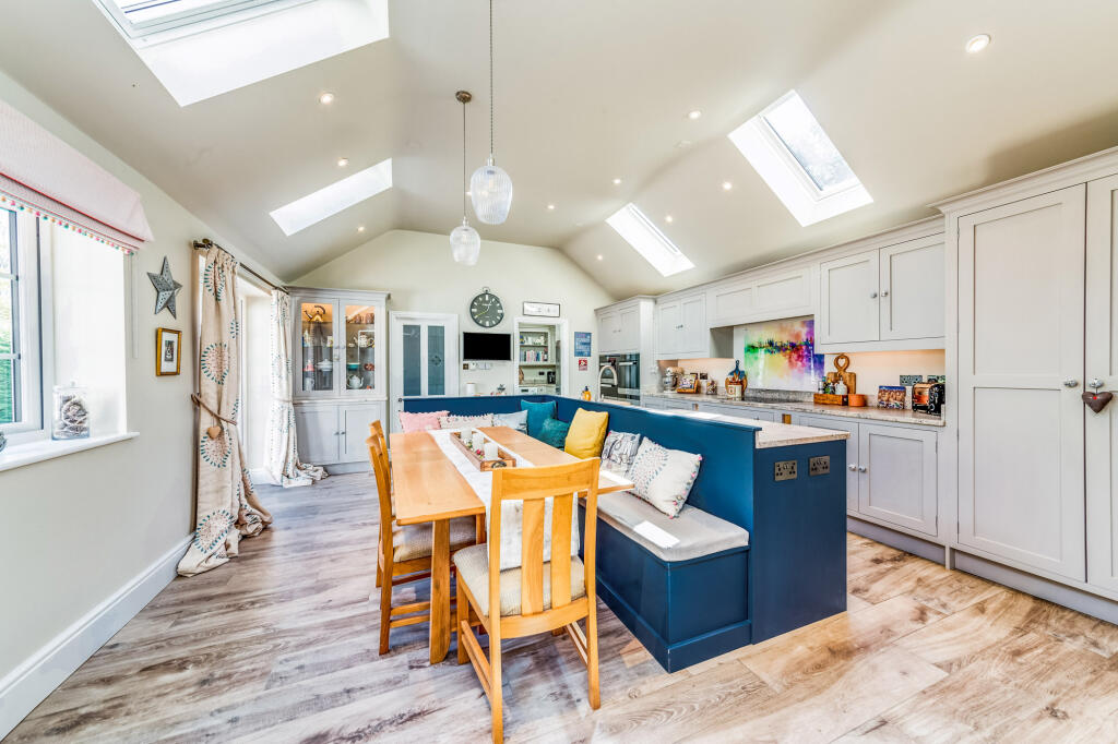 House in Tonbridge - View 4