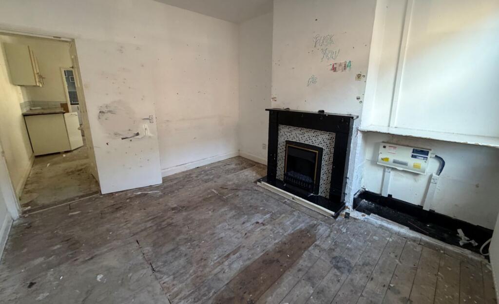 36 Russell Street, Loughborough, LE11 1BL photo 5