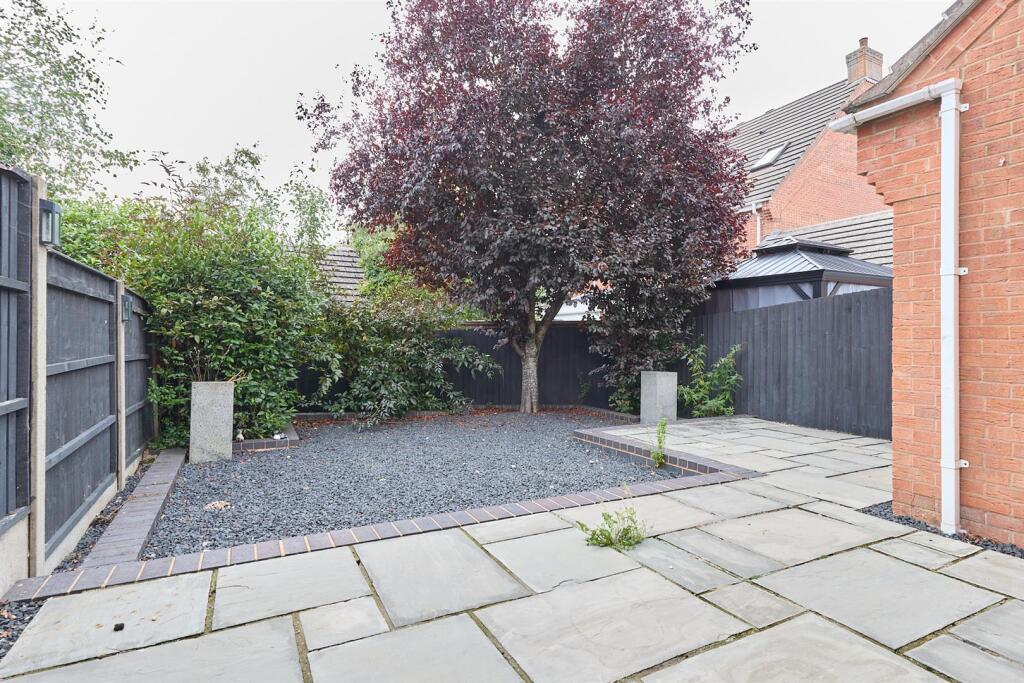 Property photo 11
