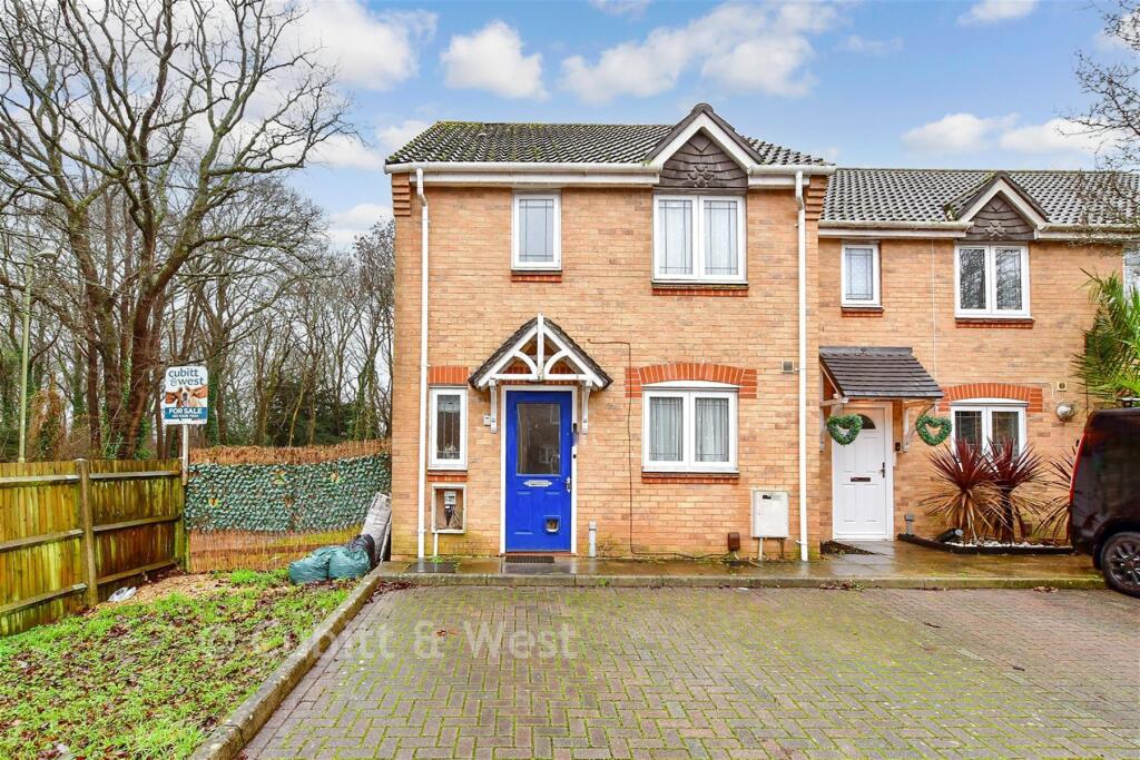 Main image of property: Grebe Close, Waterlooville, Hampshire