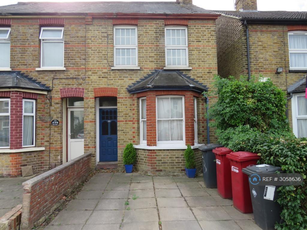 Apartment in Slough - View 3