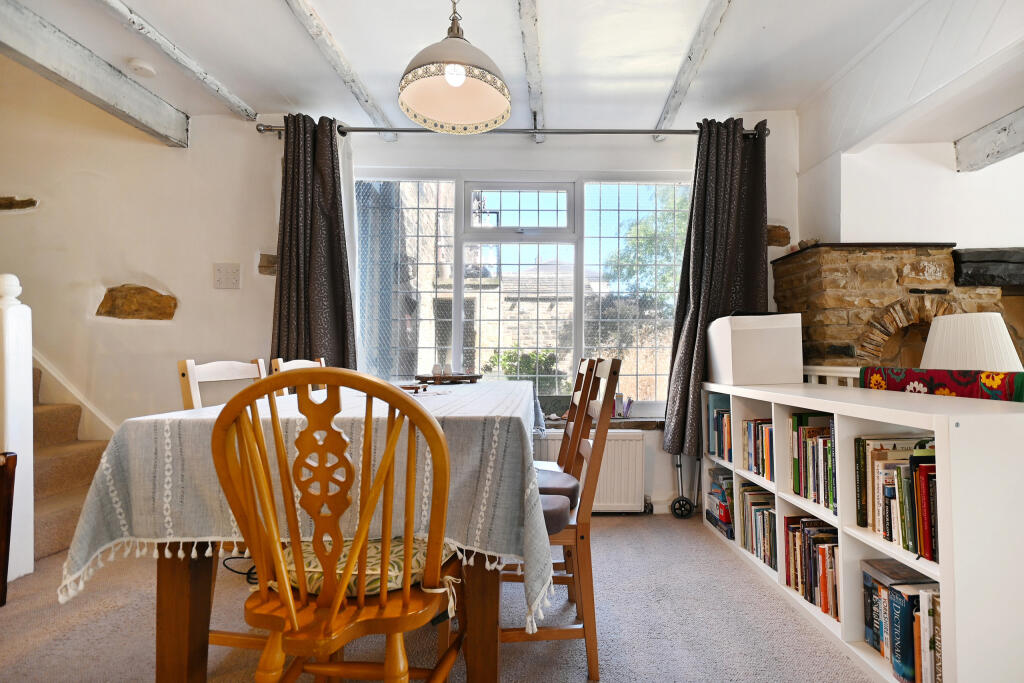 House in Bradford, West Yorkshire - View 3