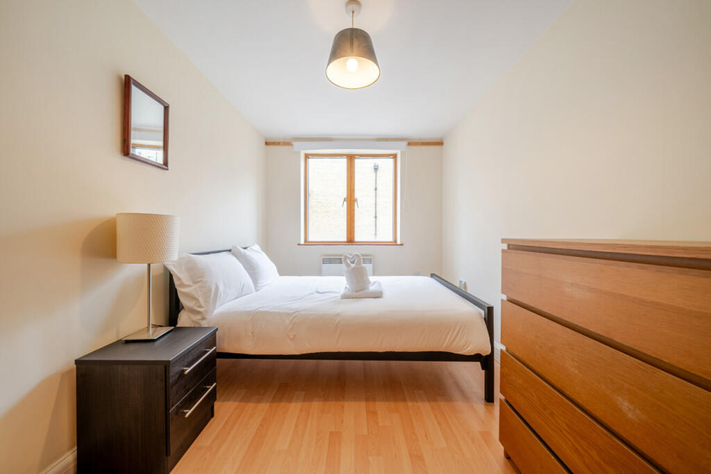 Apartment in London, St John's Estate, Bermondsey - View 2
