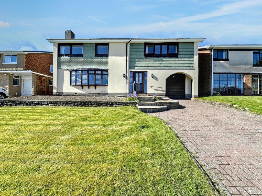 Main image of property: Mountside Gardens, Dunston, Gateshead, Tyne and Wear, NE11 9QD