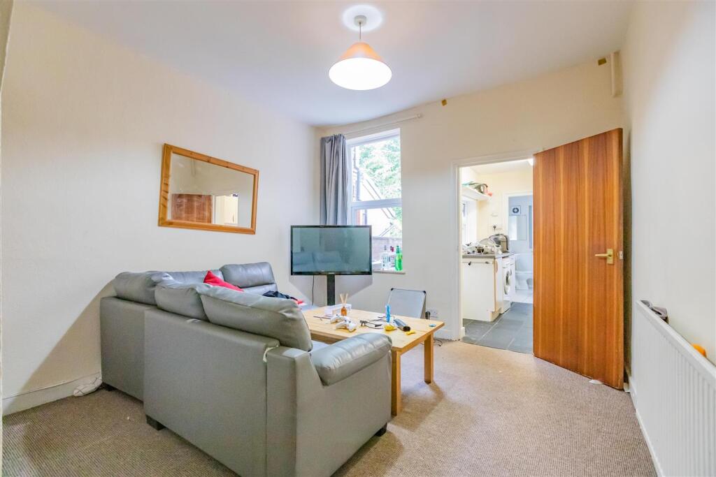 Main image of property: Gleave Road, Selly Oak, Birmingham, West Midlands, B29