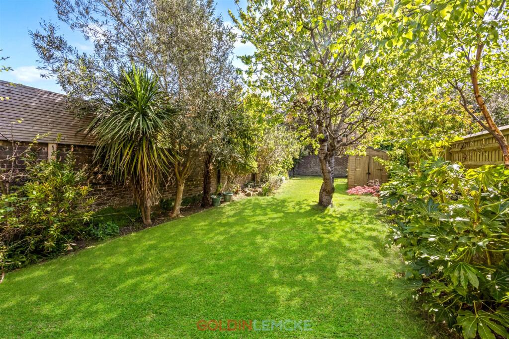 Wilbury Crescent, Hove photo 5