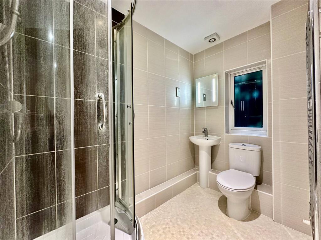 Apartment in Poole - View 5