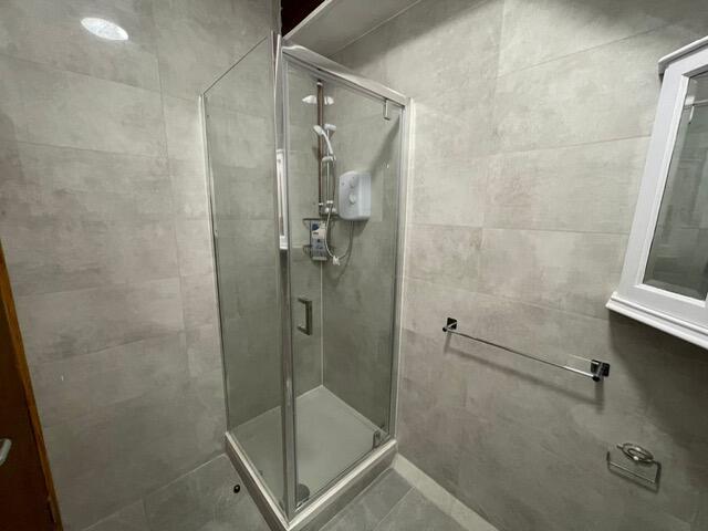 Apartment in Cardiff - View 4