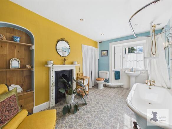 Parvati Suite with en-suite