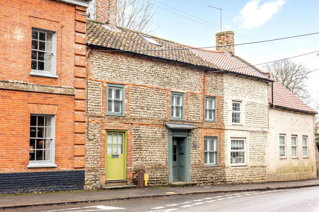 Main image of property: Characterful Cottage in Docking