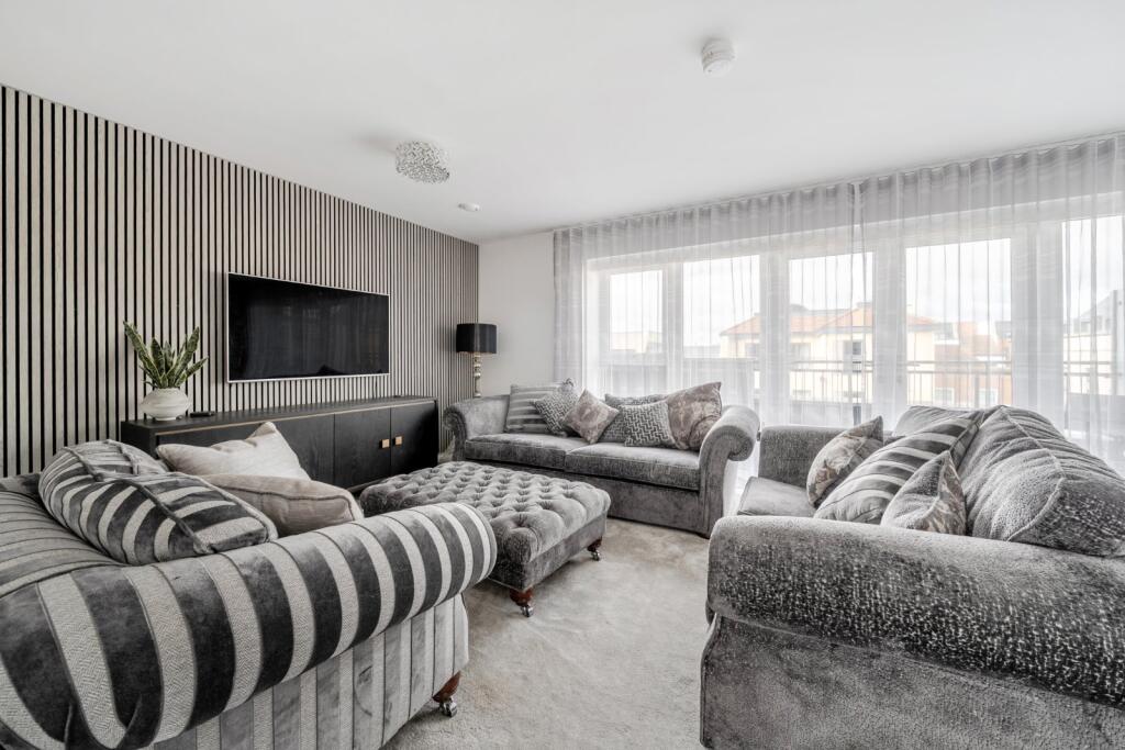 Main image of property: Nightingale Walk, Farnham, Surrey, GU9