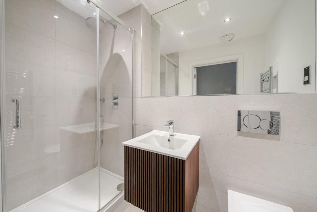 Apartment in London, Streatham Hill - View 3
