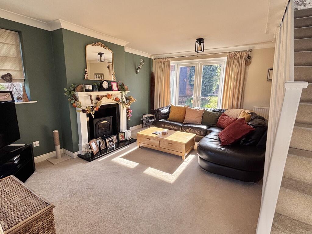 House in Whetstone - View 4