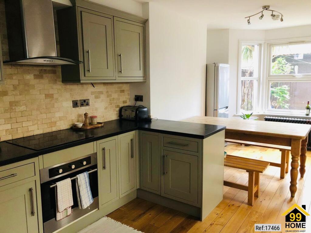 House in London - View 4