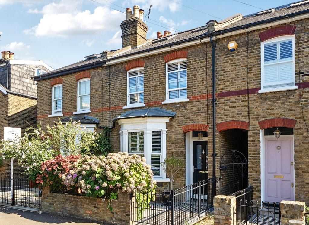 Main image of property: Heathfield North, Twickenham, TW2