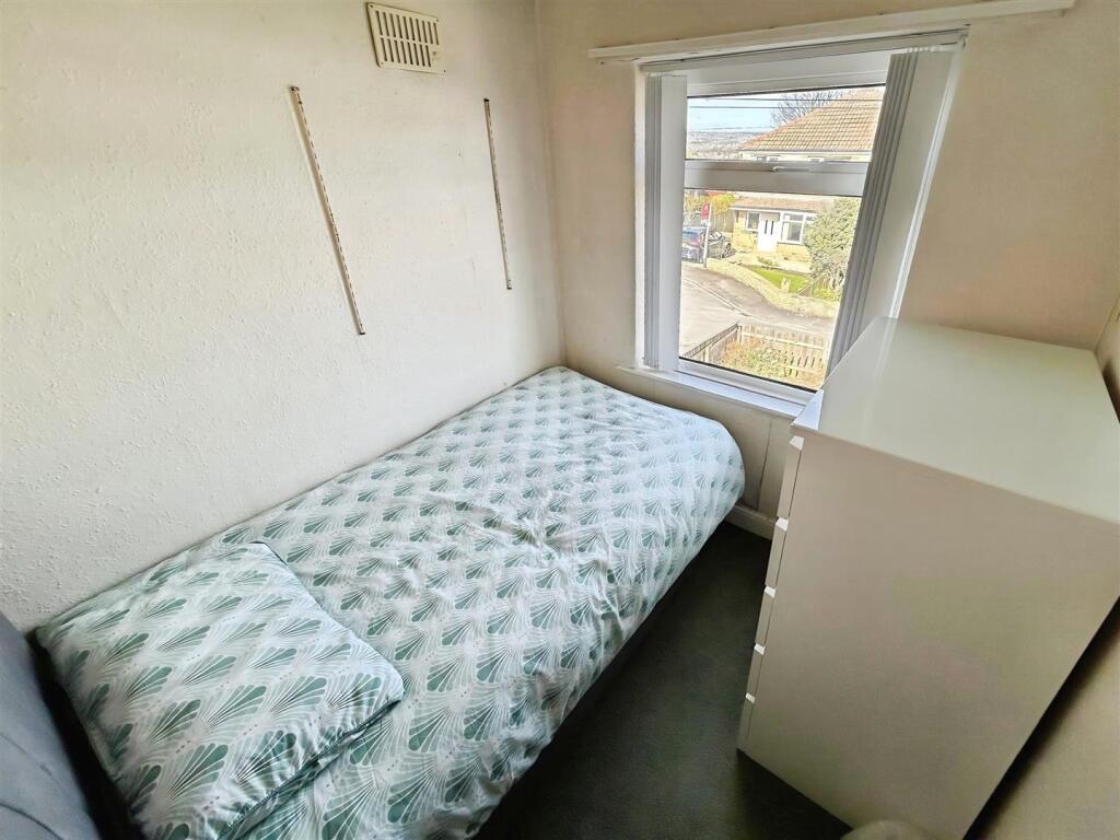 Additional image 8 of Lesmere Grove, Bradford