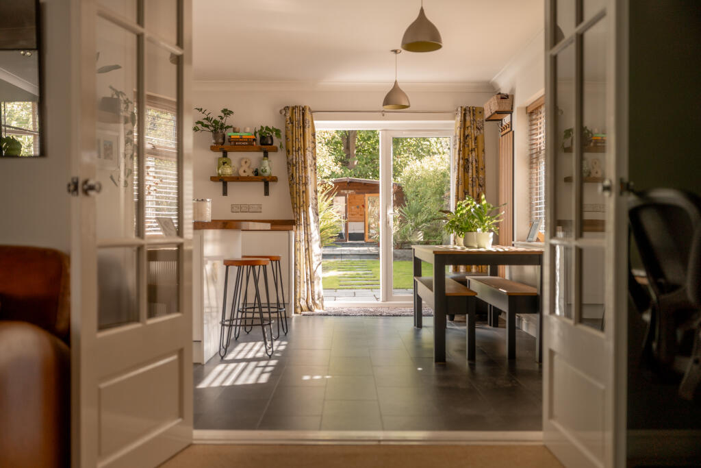 House in East Suffolk, Lowestoft - More