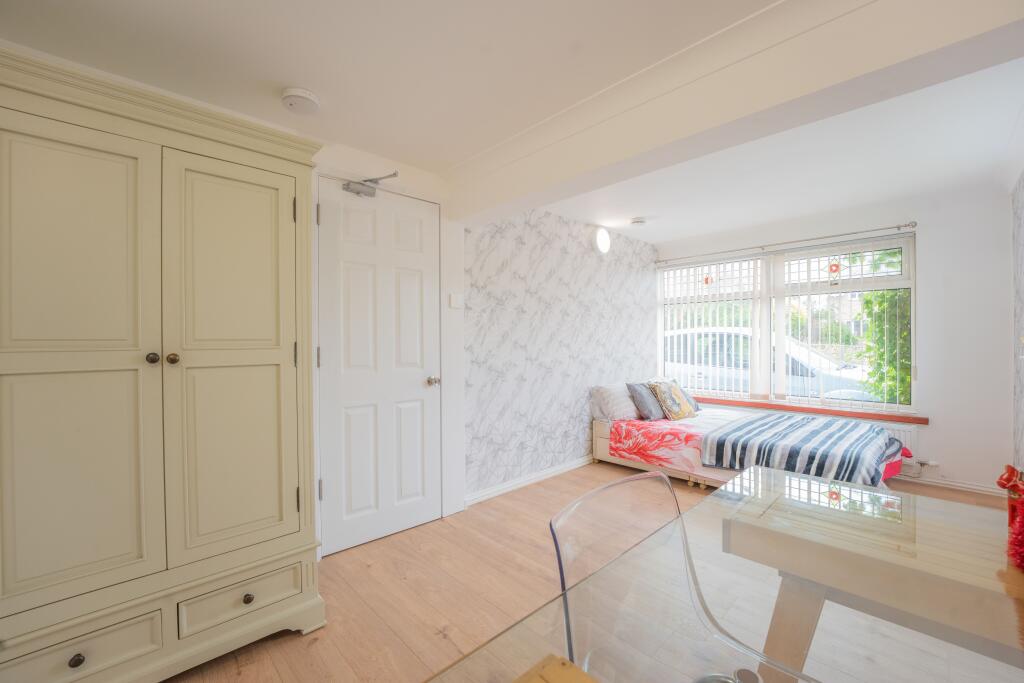 House in Cambridge, Fen Ditton - View 4