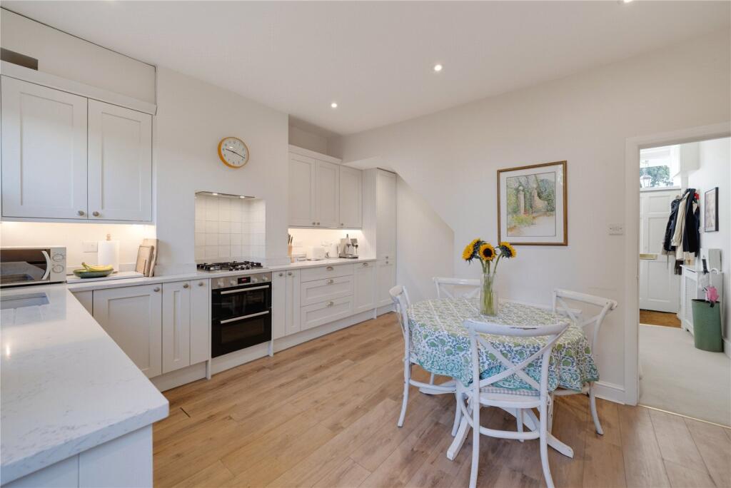 House in London, Clapham Junction - View 4