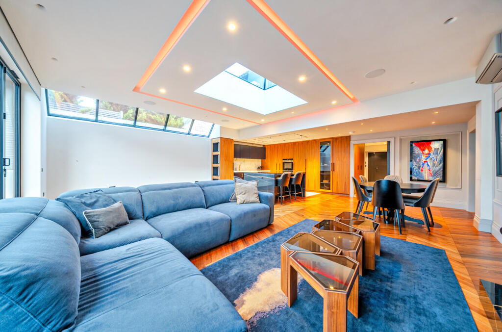 House in London, Scadbury, St Paul's Cray - View 3