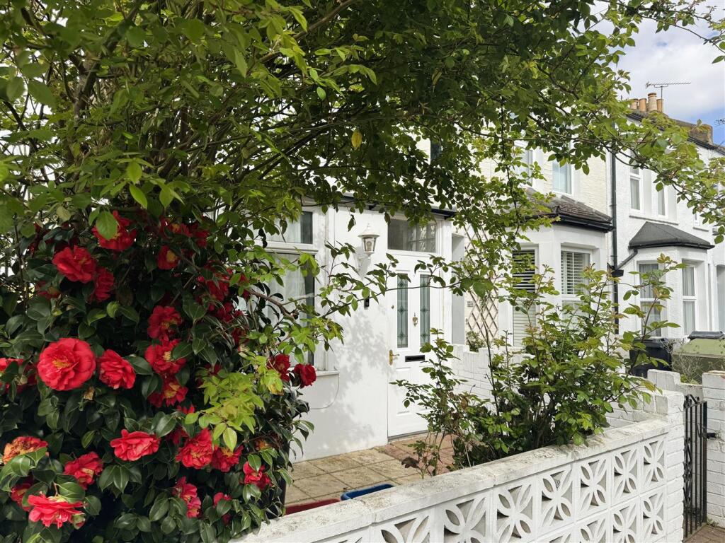 Main image of property: Waldeck Road, London