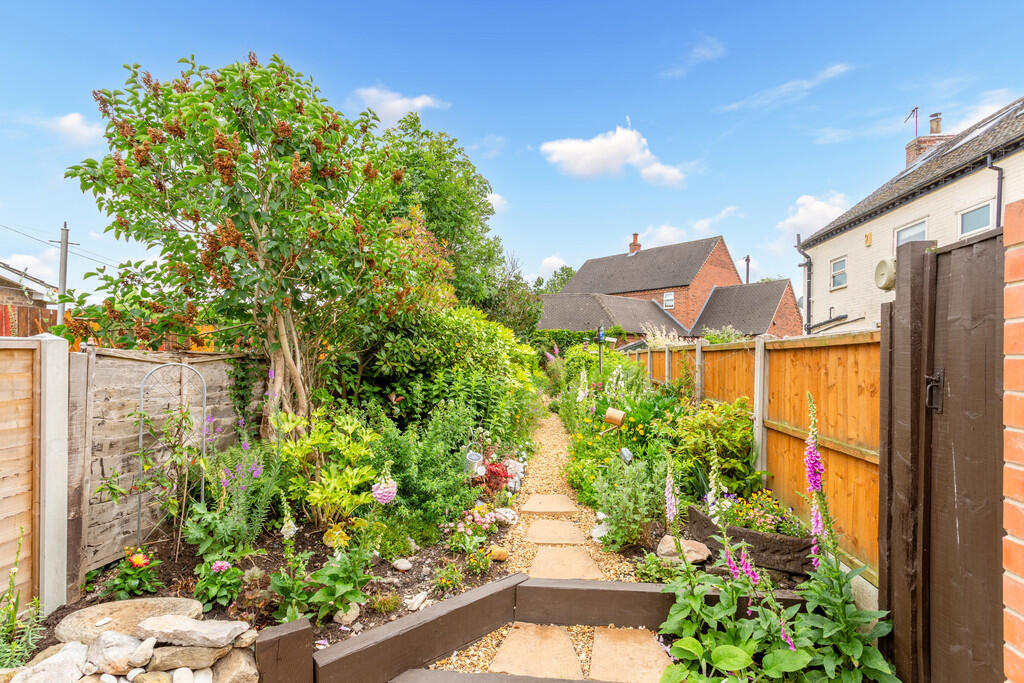 Long Row, Shardlow - View 5