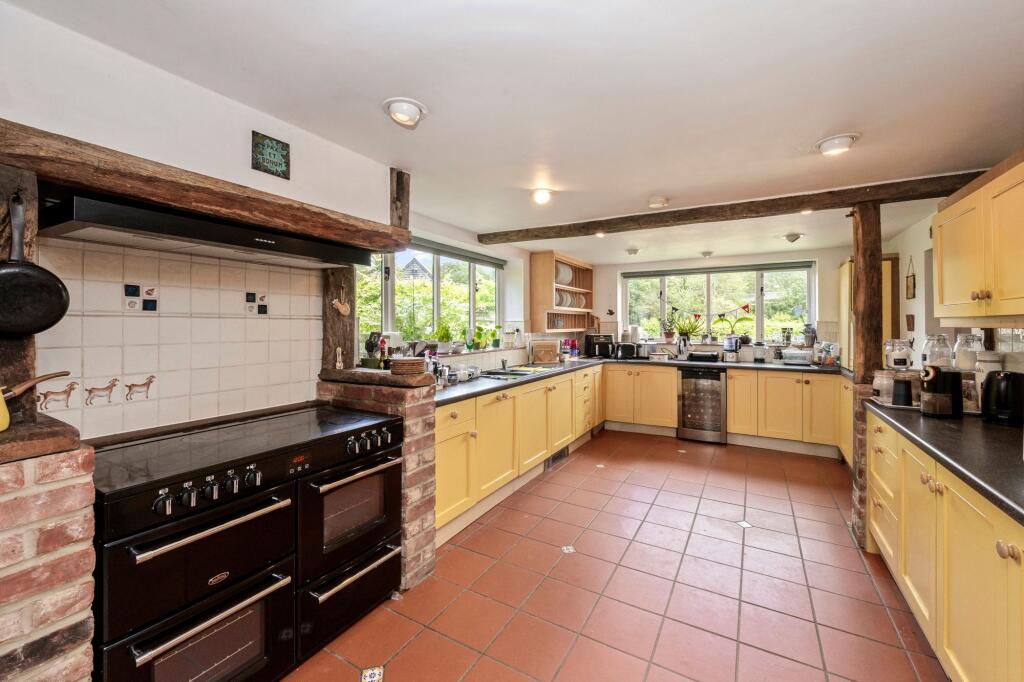 House in Redhill - View 4