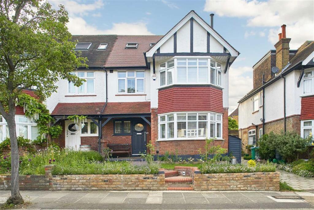 Main image of property: Hertford Avenue, Sheen
