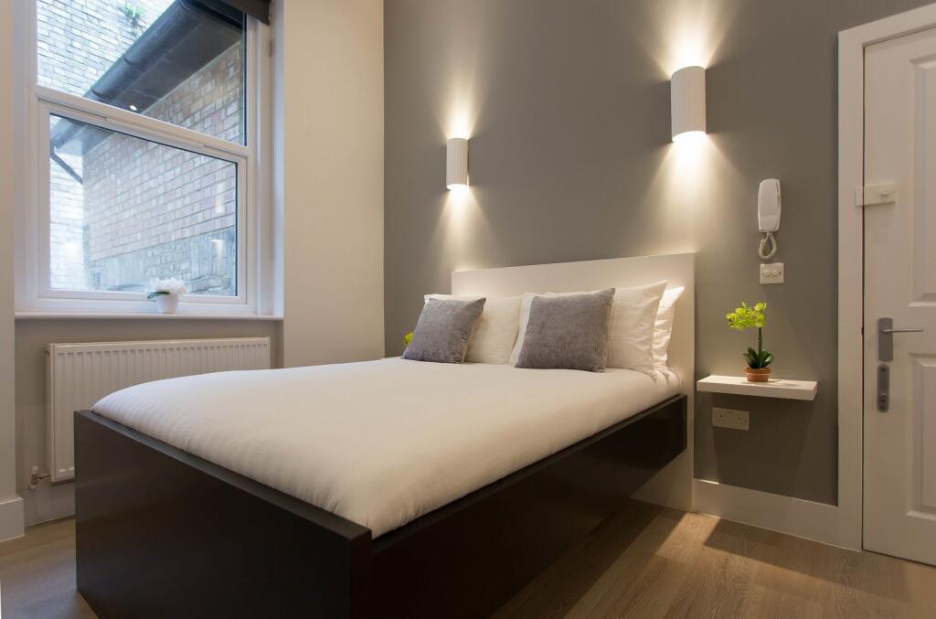 Main image of property: Room 2, 244 Hornsey Road, Holloway