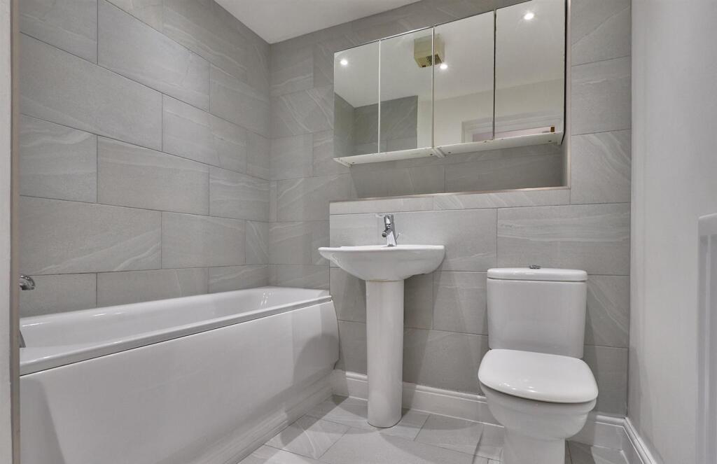 Apartment in Hinckley and Bosworth, Hinckley - View 3