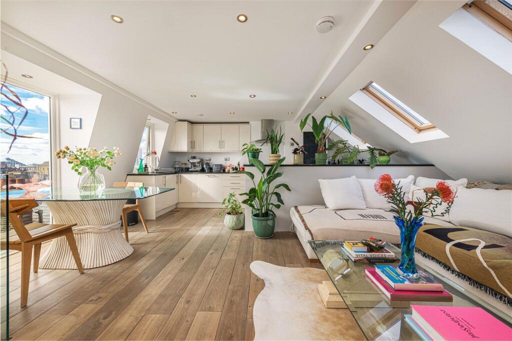 Main image of property: Lavender Sweep, London, SW11