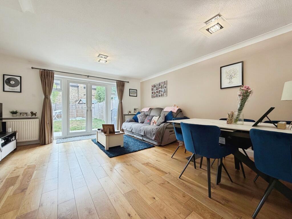 House in Rushmoor, Hampshire - View 2