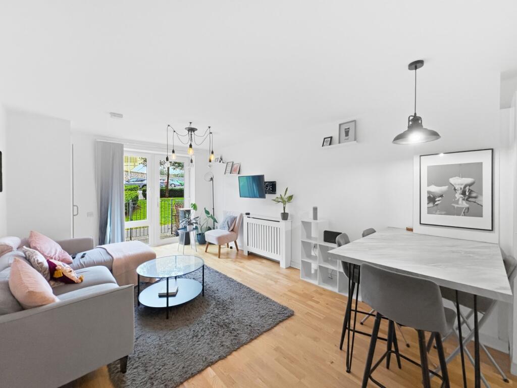 Apartment in Edinburgh - View 2