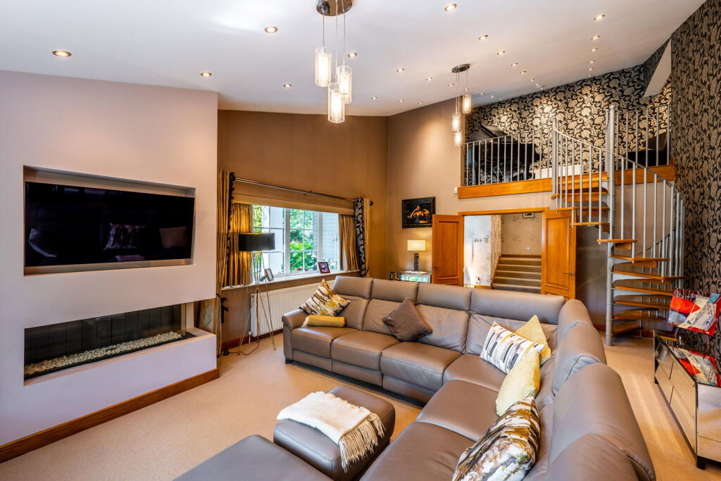 Additional image 9 of Longacres, Park Drive, Little Aston, Sutton Coldfield, B74 3AW