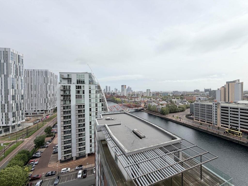 City Lofts, 94 The Quays, Salford Quays photo 4