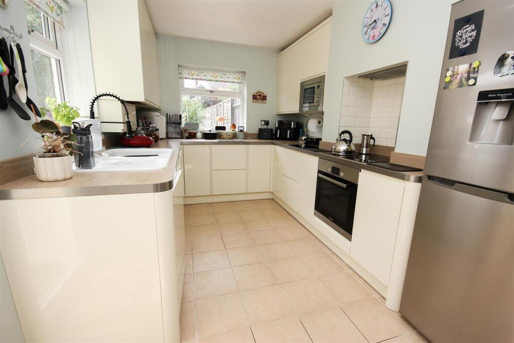 House in Wellingborough, Burrow's Bush - View 2