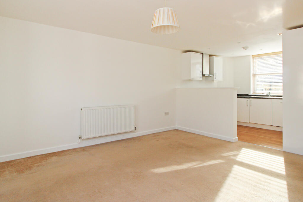 Apartment in Herne Bay, Kent - View 3