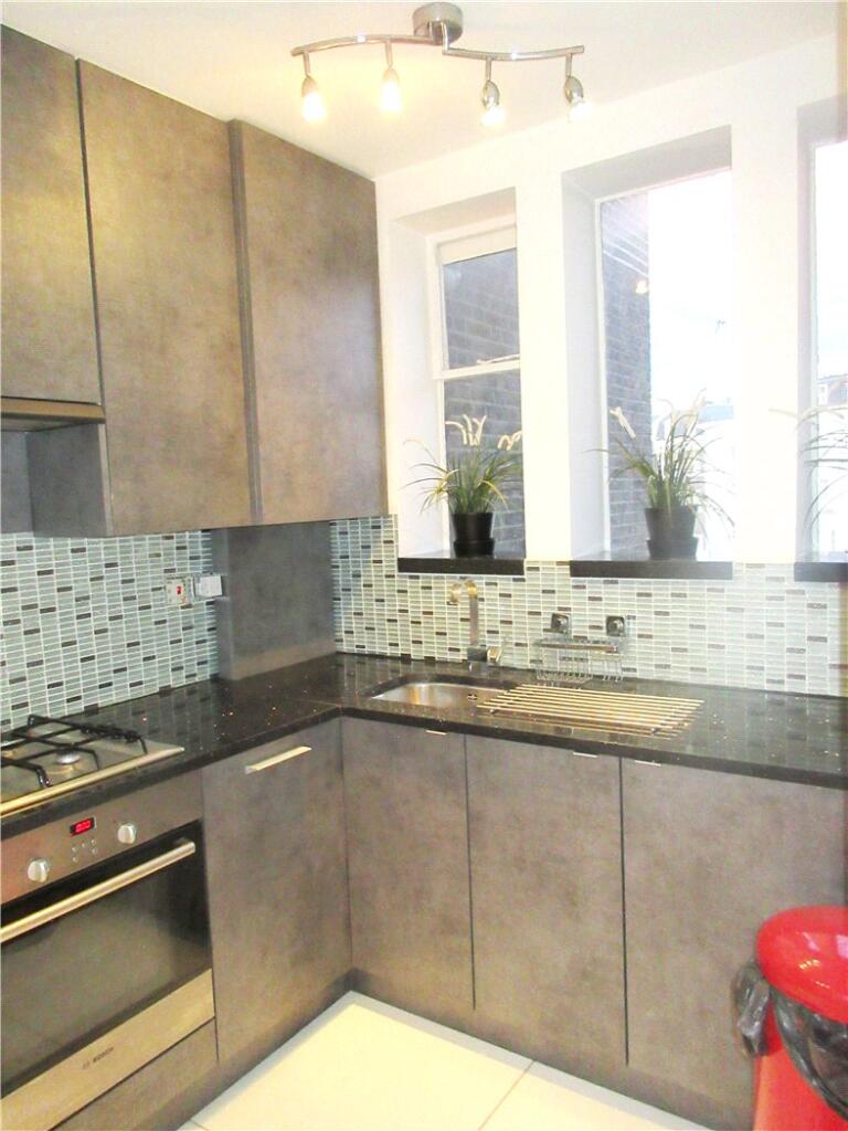 Apartment in London - View 4