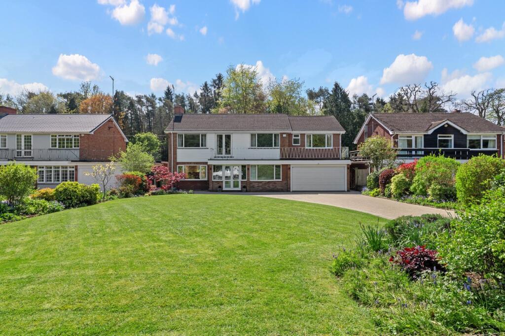 Main image of property: Glenhurst Road, Henley in Arden, Warwickshires, B95