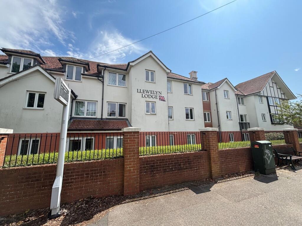 Main image of property: Llewelyn Lodge, 21 Cooden Drive, Bexhill on Sea, TN39