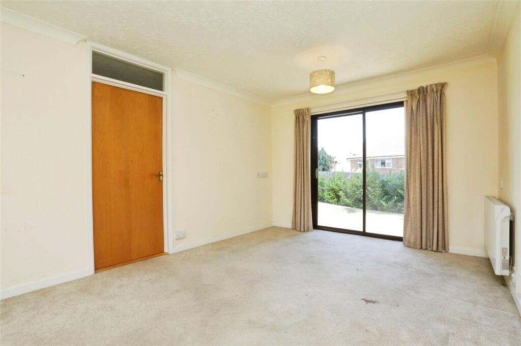 Main image of property: Oaksmere Gardens, Ipswich