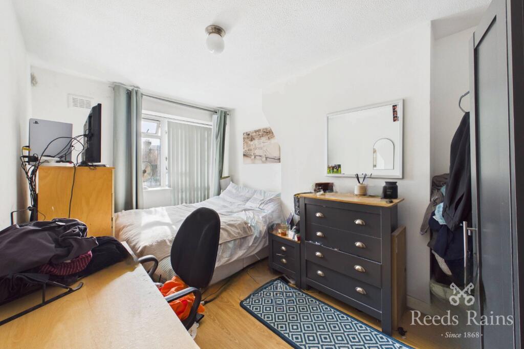 Apartment in Salford - More