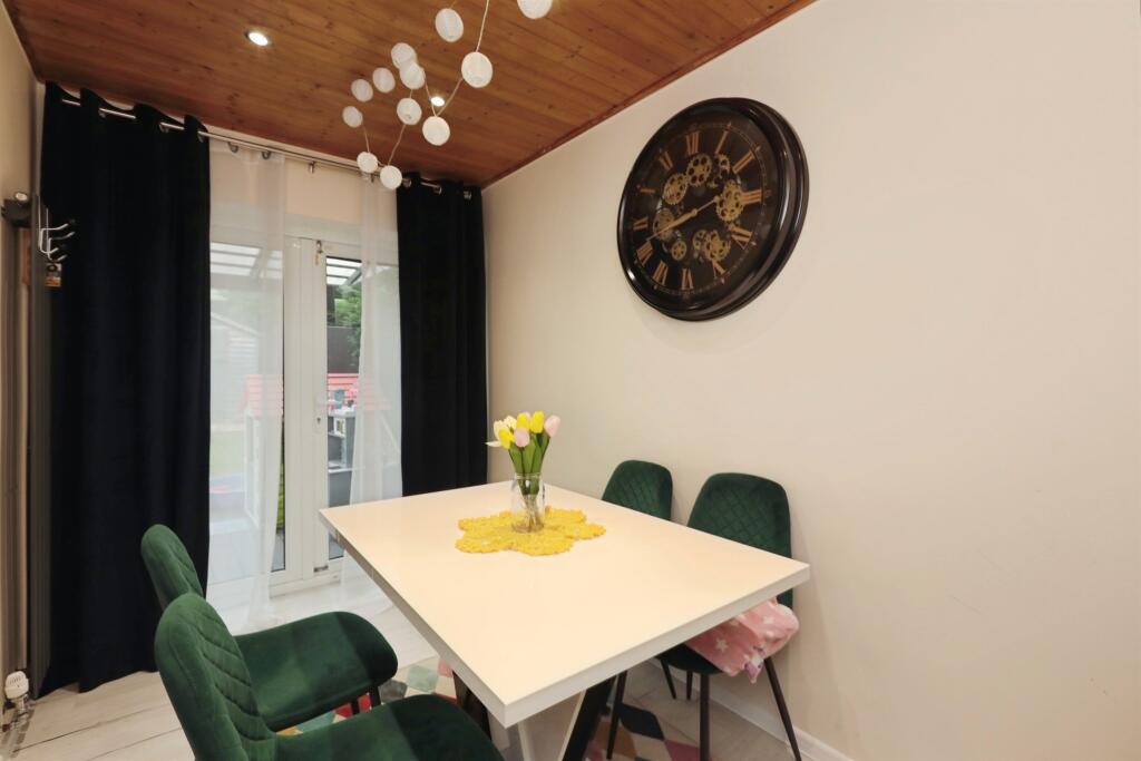 House in Sheffield, Woodthorpe - View 5